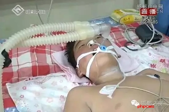 劉少攀今年12歲，魏縣人，得了格林巴利綜合征，在邯鄲市第一醫(yī)院兒科急診救治，每天需要一萬多的費(fèi)用，這對(duì)一個(gè)年收入不到兩萬元，而且還要撫養(yǎng)三個(gè)孩子的家庭來說，實(shí)在負(fù)擔(dān)不起，目前小少攀還沒有脫離危險(xiǎn)期，生命垂危，希望有愛心人士能幫幫他，小少攀父親的電話:15231093608